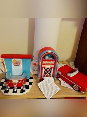 Red Retro Jukebox and Diner Playset with Toy Car